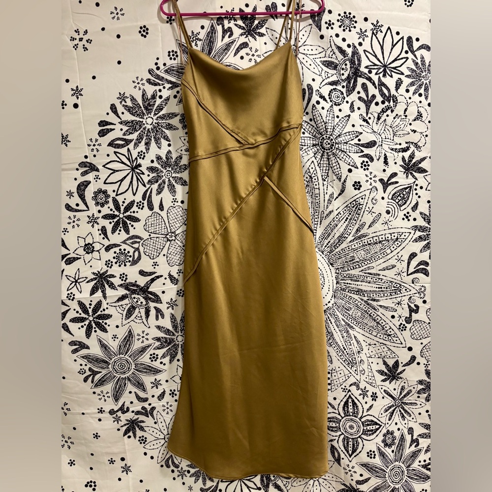 Sincerely Jules Elegant Golden Green Slip Dress Womens XS - Picture 2 of 12